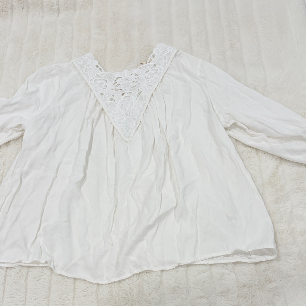 Elegant White Lace Blouse